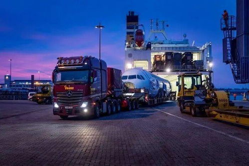 第500台交付 再带您好好看看奔驰Actros SLT大件运输牵引车